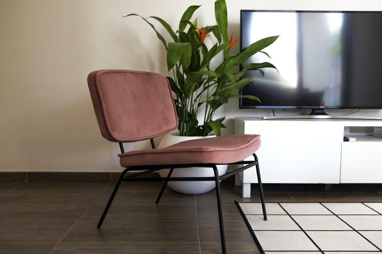 Phaedrus Living City Centre Luxury Flat Anemone 103 Никосия Экстерьер фото
